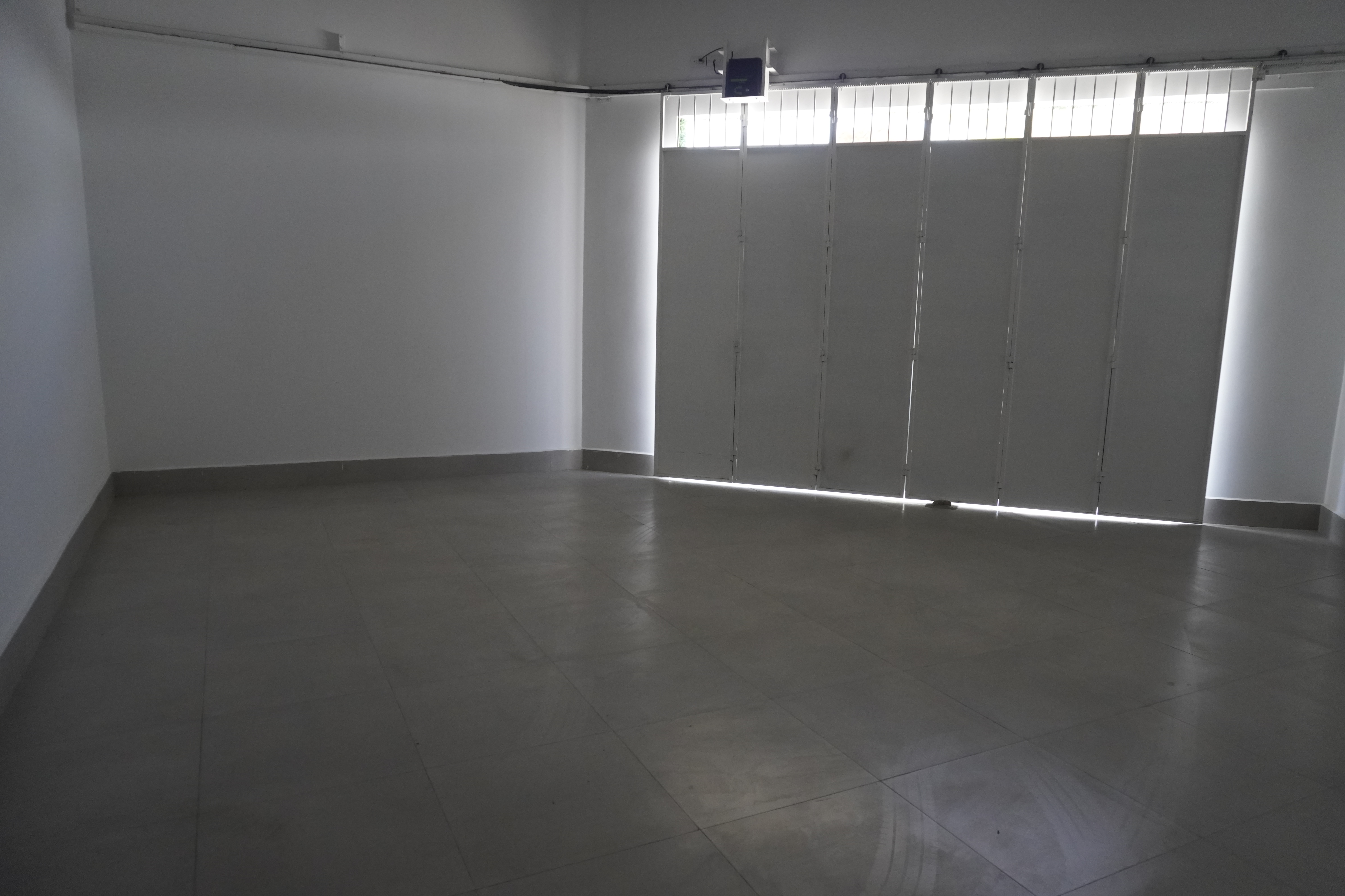 Garaje Privado y Discreto